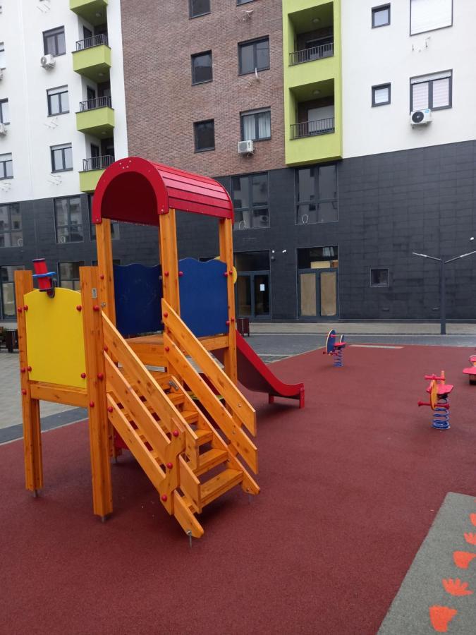 Avenija Oaza Apartment Нови Сад Екстериор снимка