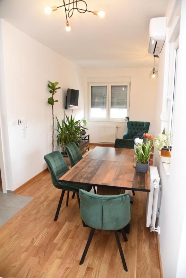 Avenija Oaza Apartment Нови Сад Екстериор снимка